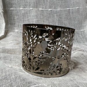Metal Candle Holder Holly Leaf Cutout Candle Holder Accessory 4.25"  NWT